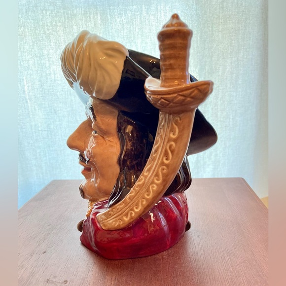 👑VTG Royal Doulton 1955 Three Musketeers Porthos Large Toby Mug/Jug D6440 - Picture 3 of 8
